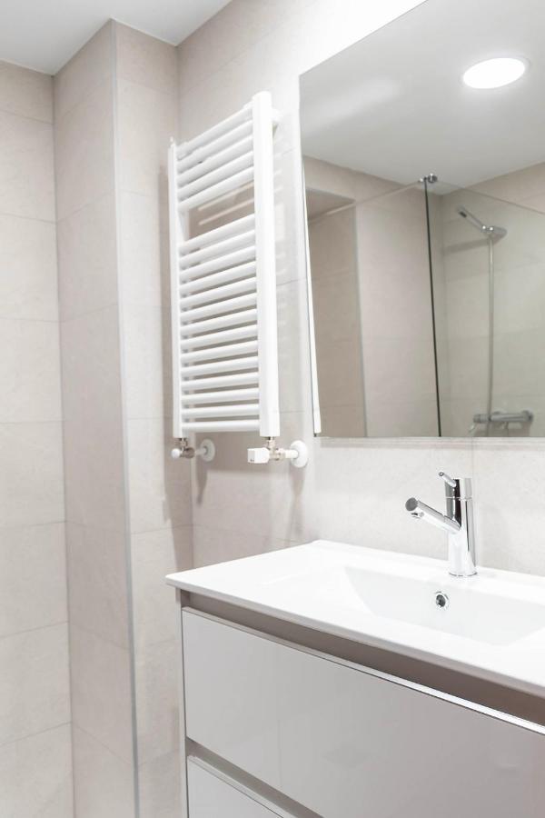 פמפלונה Funcional Y Renovado Apartamento En Iturrama מראה חיצוני תמונה