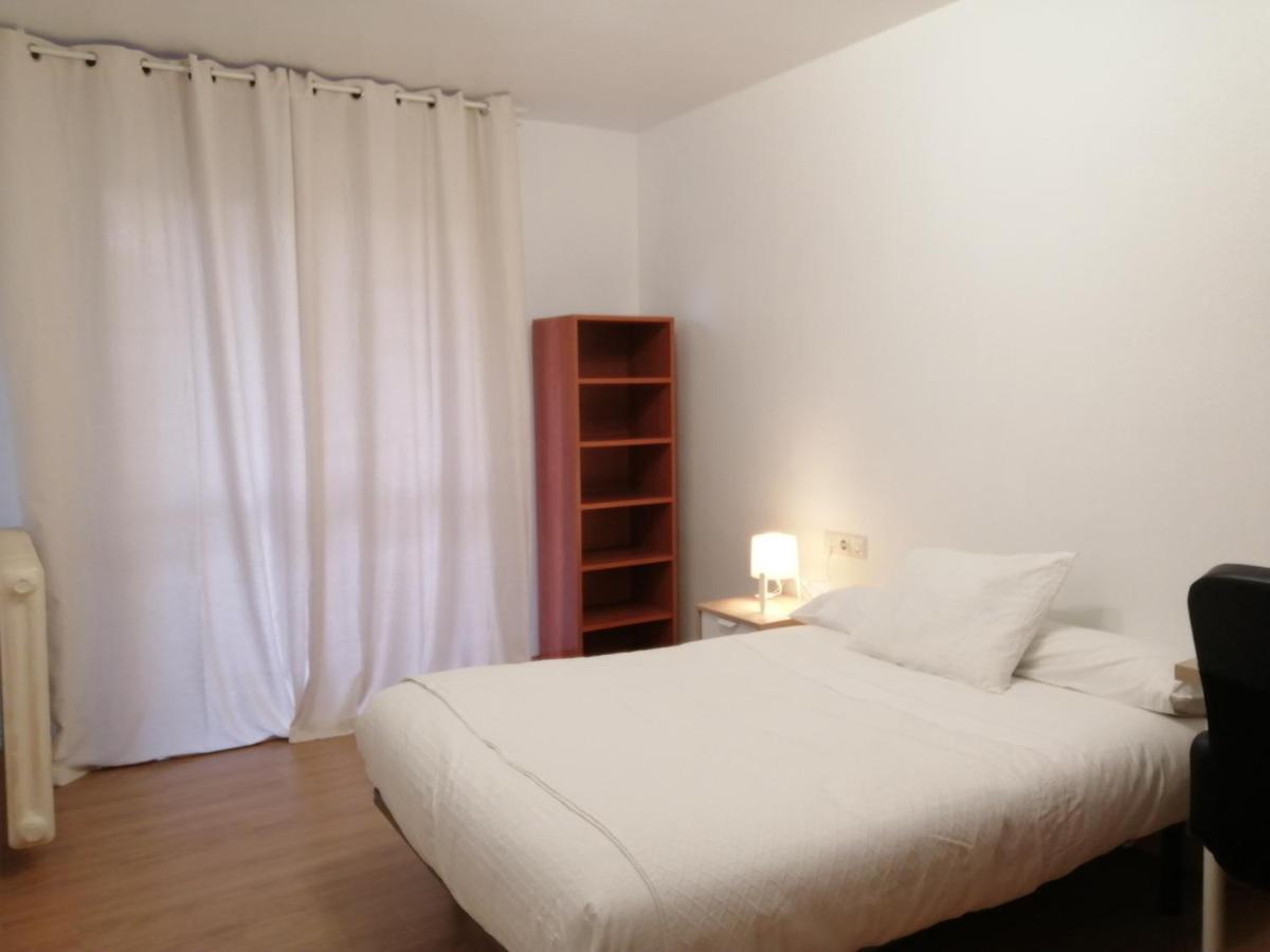פמפלונה Funcional Y Renovado Apartamento En Iturrama מראה חיצוני תמונה