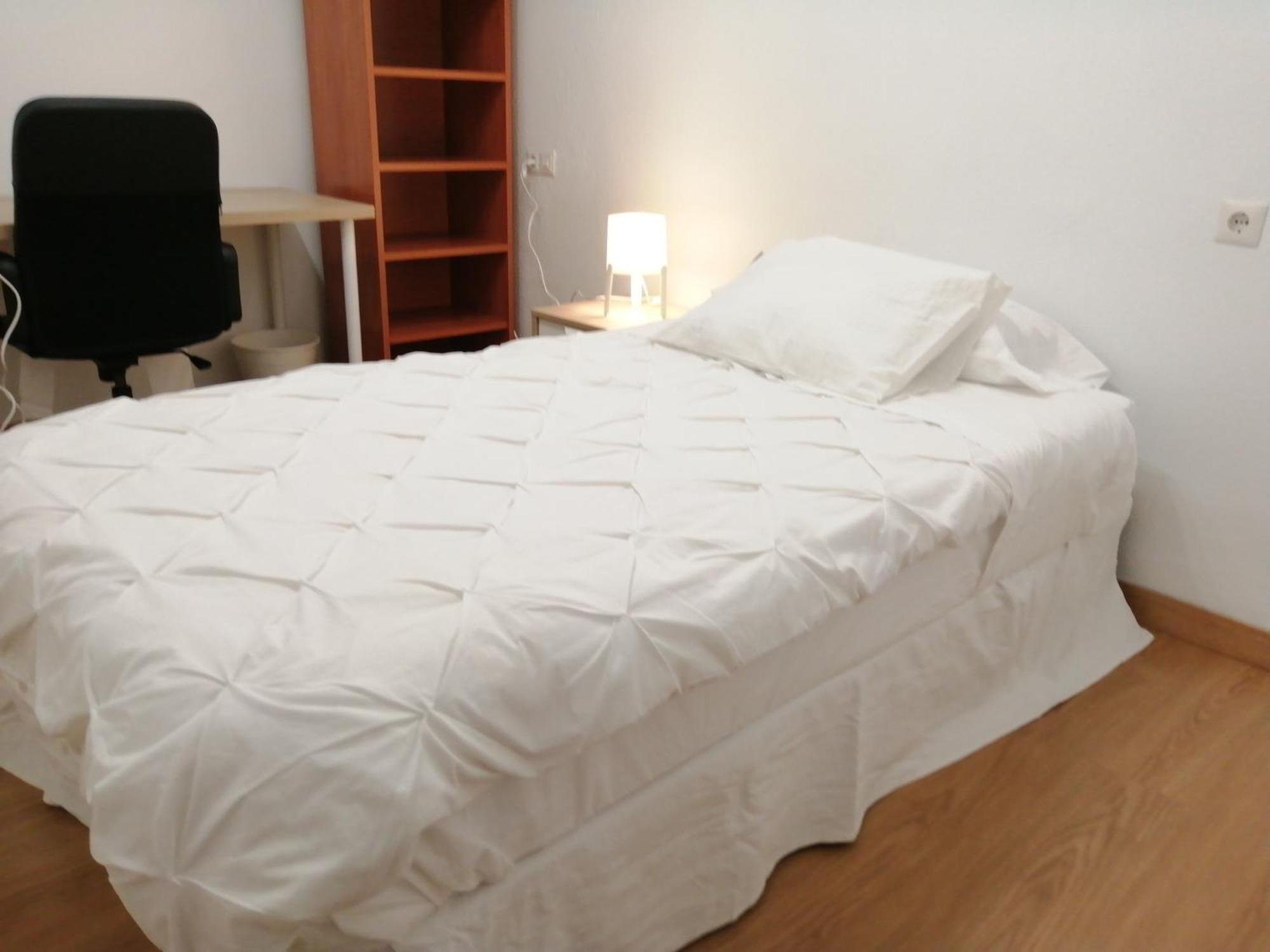 פמפלונה Funcional Y Renovado Apartamento En Iturrama מראה חיצוני תמונה
